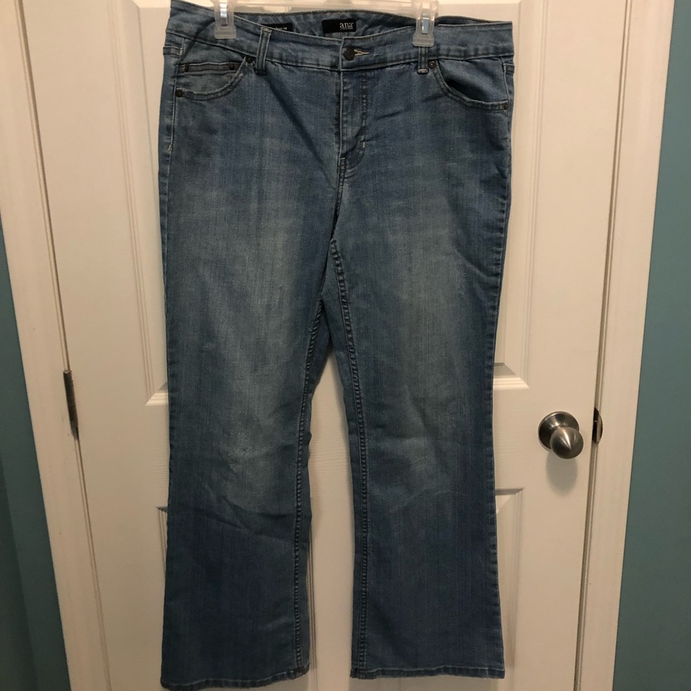 Ana jeans
